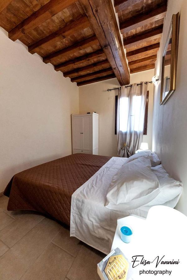Appartamento Sole-Luna Colleoli Exterior foto